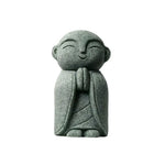 statuette bouddhiste vert clair granitée minimaliste sculptural durable extérieure intérieure ornement jardin porte bonheur