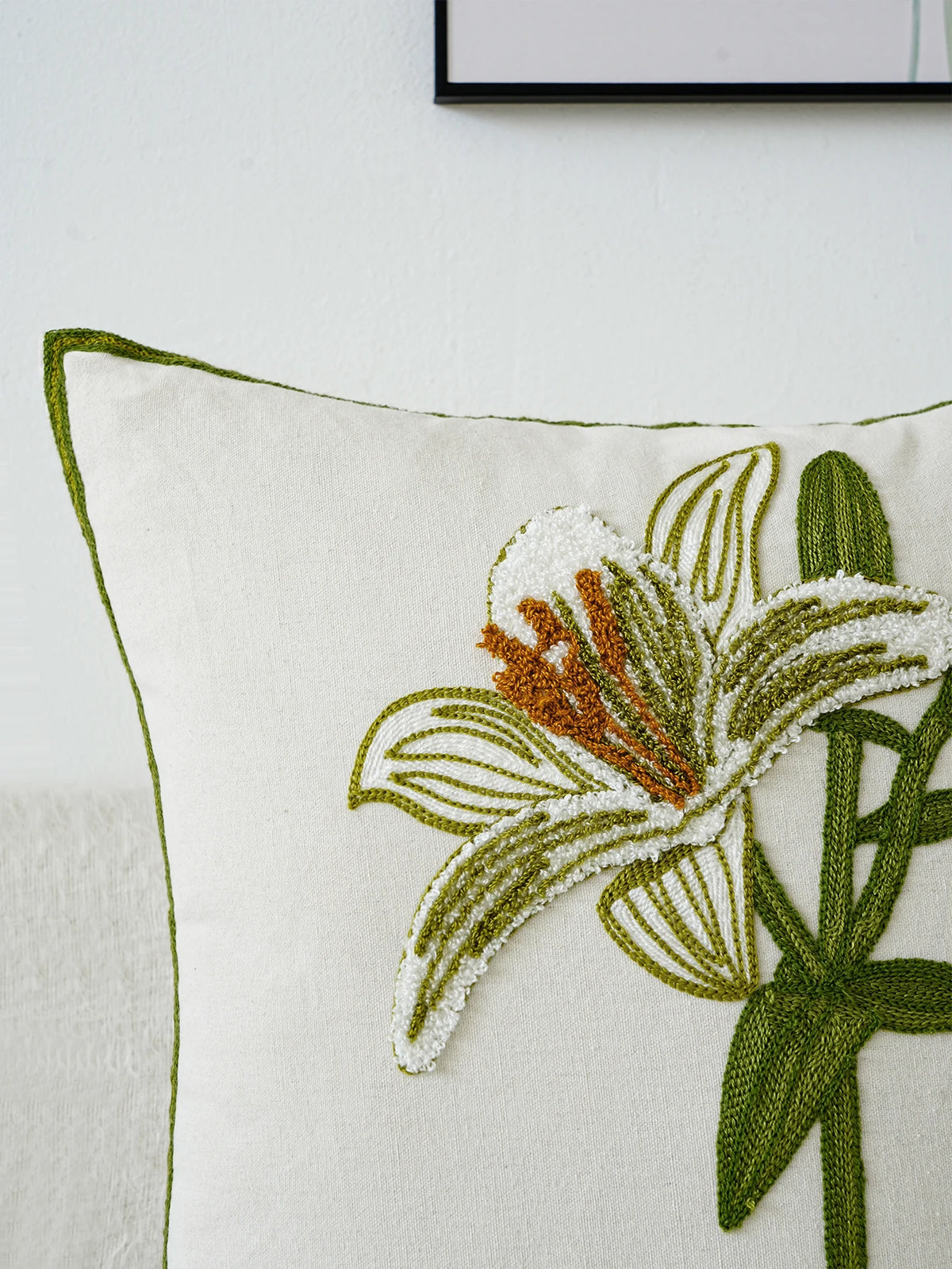housse coussin motif floral brodé lilas marguerites tissu polyester opacité décoratif chambre lit