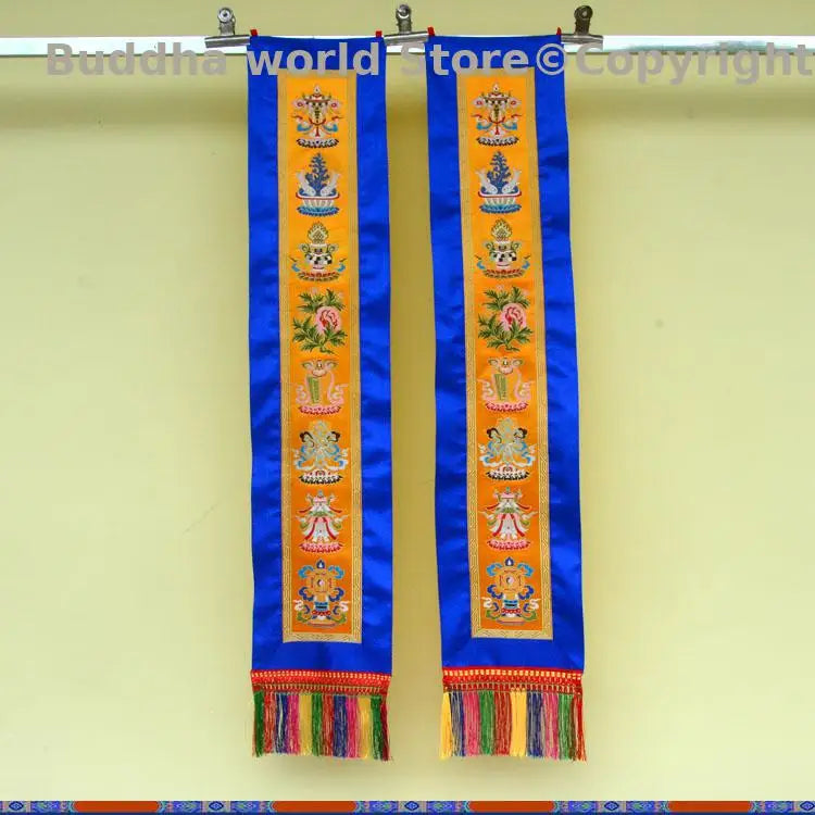 décoration murale rubans brodés multicolores motifs floraux clips métalliques traditionnels