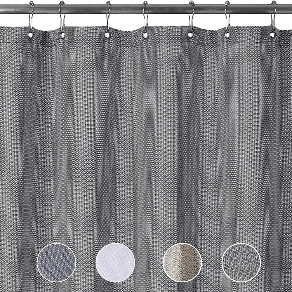 Rideau de douche élégant avec motif géométrique gris, parfait pour ajouter une touche moderne à votre salle de bain. Disponible en plusieurs options de couleur pour s'adapter à divers styles de décoration intérieure. Idéal pour une protection efficace contre les éclaboussures d'eau tout en embellissant votre espace.