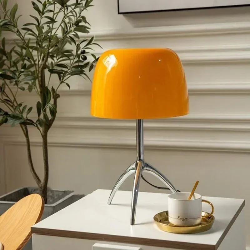 lampe table moderne blanc orange rouge pied métal base cuivrée led chambre salon