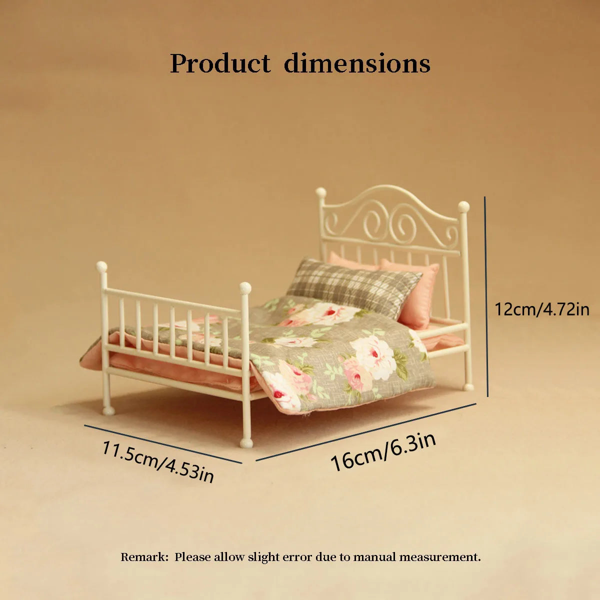 lit miniature fer blanc ensemble literie motifs floraux shabby chic canopée oreillers couette petite