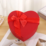 boîte cadeau forme cœur rose rouge bleu marine papier kraft satinée classique mariage fête
