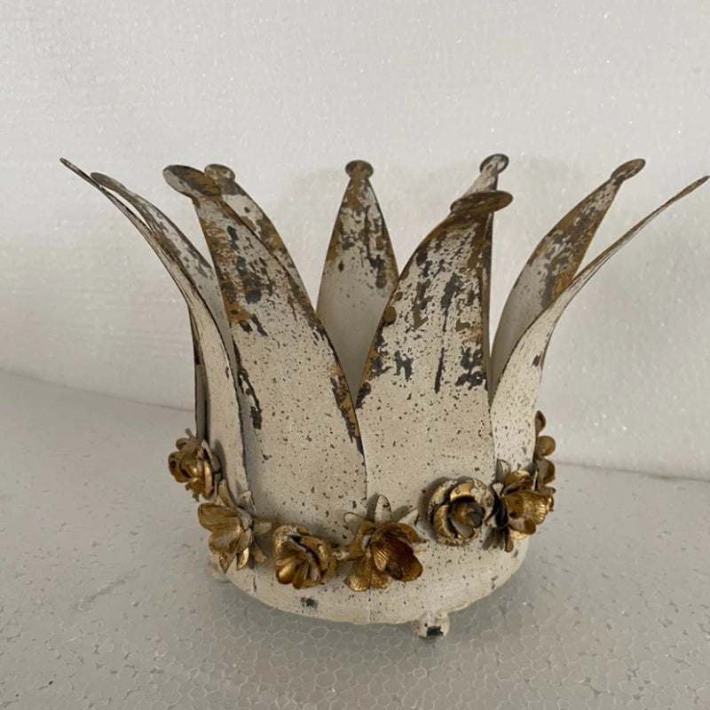 pots fleurs couronne fer vieilli motif floral roses patio decoration vintage shabby chicextérieur rusticė