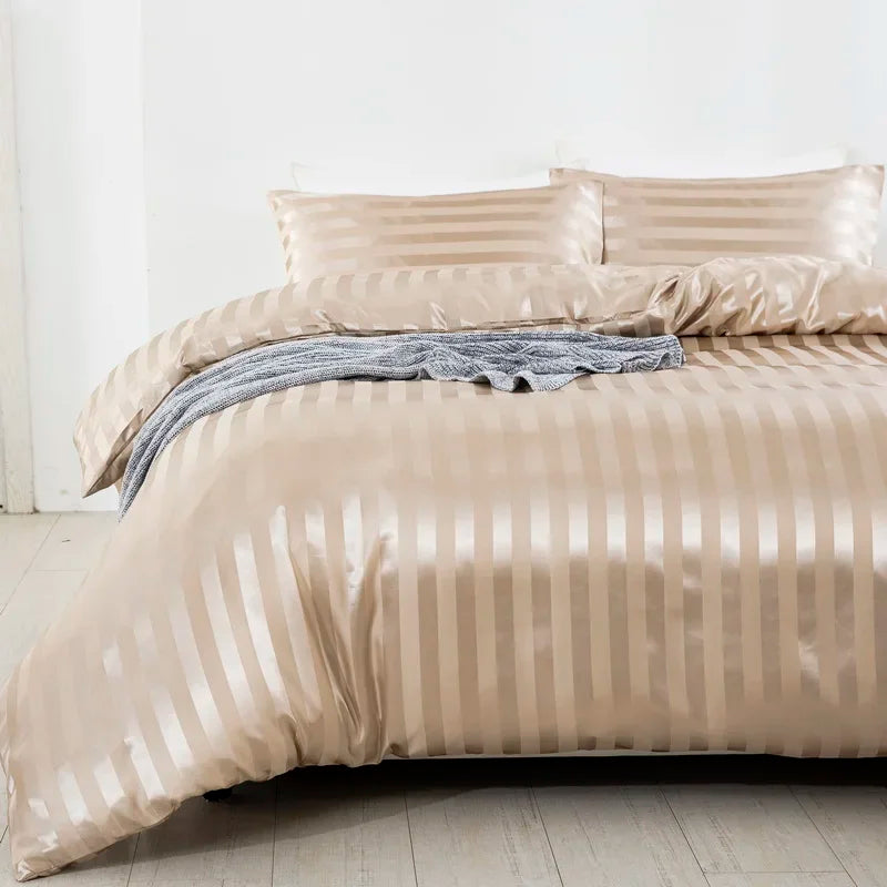 Ensemble housse de couette et taies d'oreiller rayées