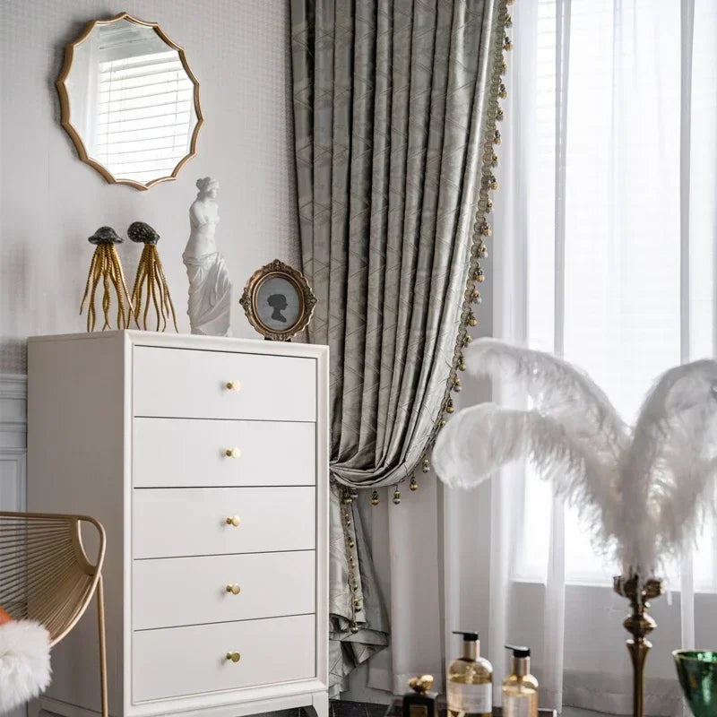 rideau occultant classique gris beige motif géométrique franges dorées salon chambre maison luxe