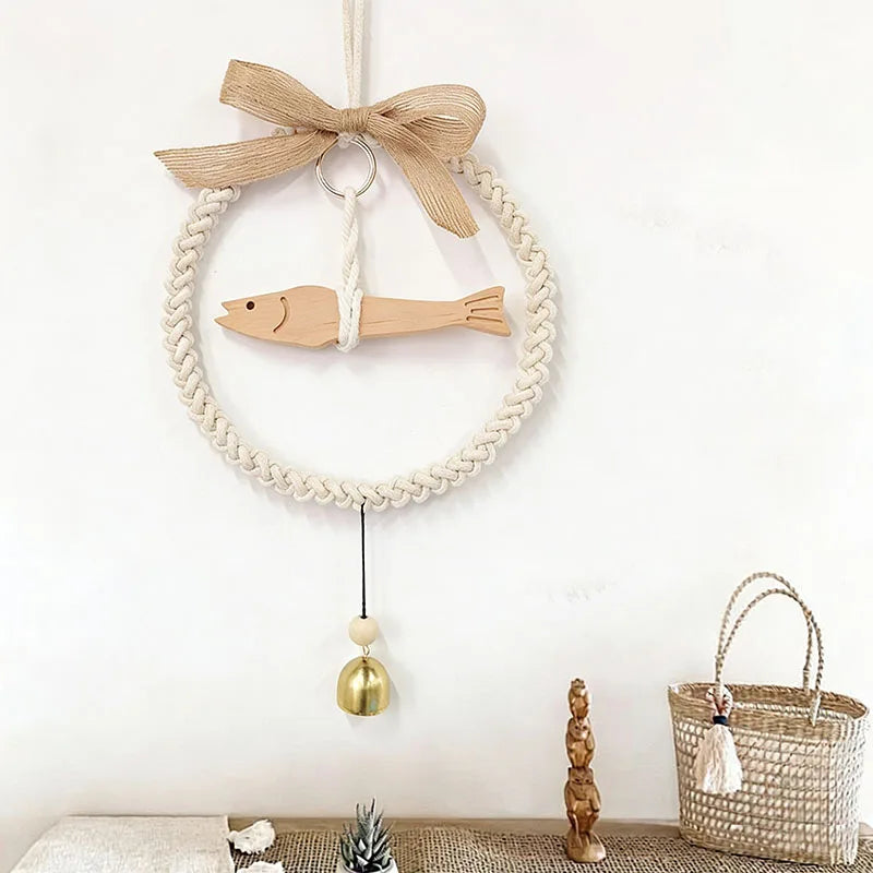 mobile mural corde tressée cloche bois naturel décoratif rustique crochet blanc beige doré