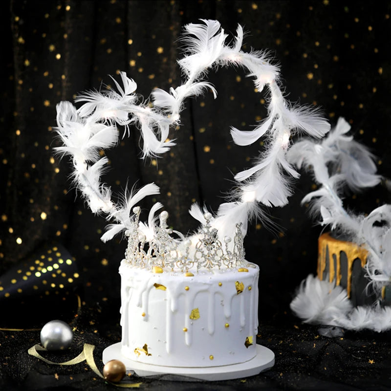 décoration mariage anniversaire couronne plumes blanc rose élégante occasion fête enfants