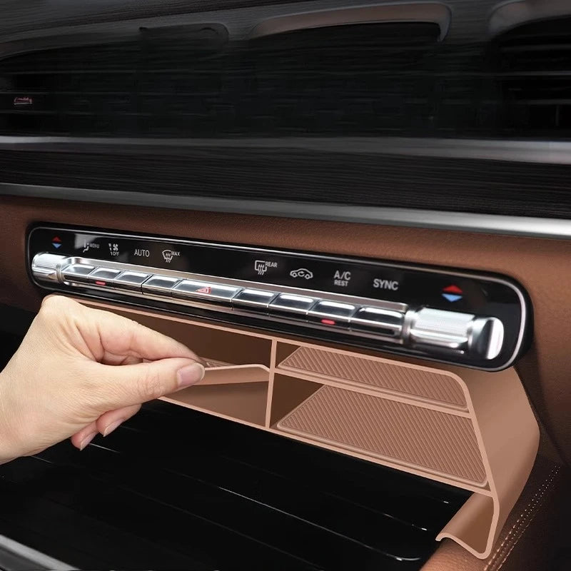 organisateur rangement voiture beige compartiments lumière texture micro perforée contemporain adhésif poignée