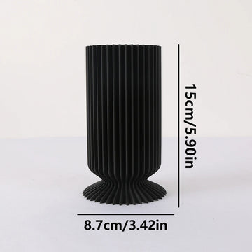 vases noirs marron rayures modernes statuettes bois intérieur salon chambre minimalistes