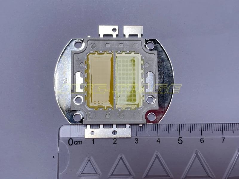 module led 100w 200w blanc jaune noir grille perforations éclairage scène dj moderne technologique