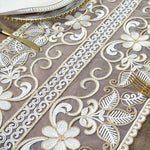 nappe table brodée fleurs dentelle polyester élégante classique beige clair foncé usage extérieur fête