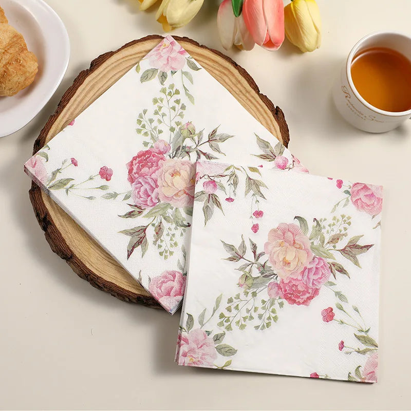 serviettes papier floral pivoines rose blanc decoration table mariage anniversaire festive