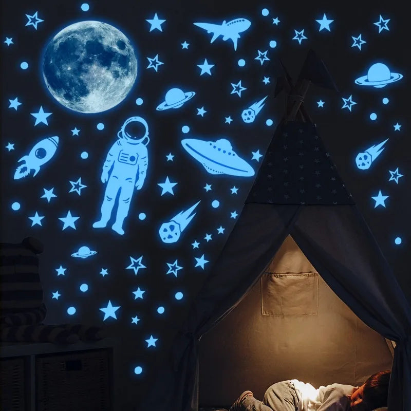 stickers muraux bleu étoiles astronautes planètes fusées décoration enfant spatial adhésif ludique chambre magique