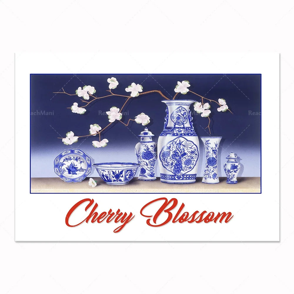 Une collection de magnifiques vases et bols en porcelaine de style chinois, agrémentés de fleurs de cerisier en fleurs, offrant une scène élégante et raffinée.
