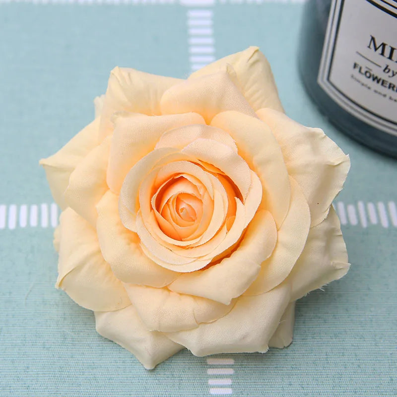 décoration intérieure fleurs artificielles roses soie réaliste blanc rose jaune valentin mariage anniversaire