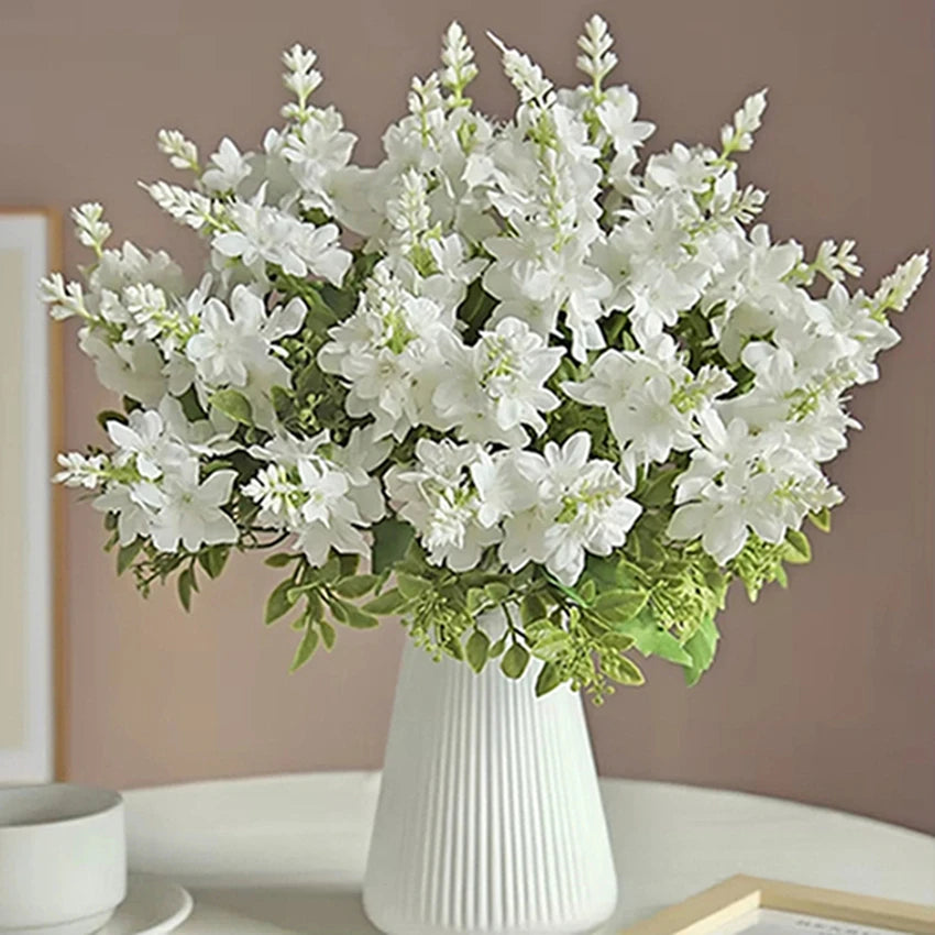 Bouquet fleurs artificielles yucca gloriosa mariage décoration intérieure blanc rose vert minimaliste