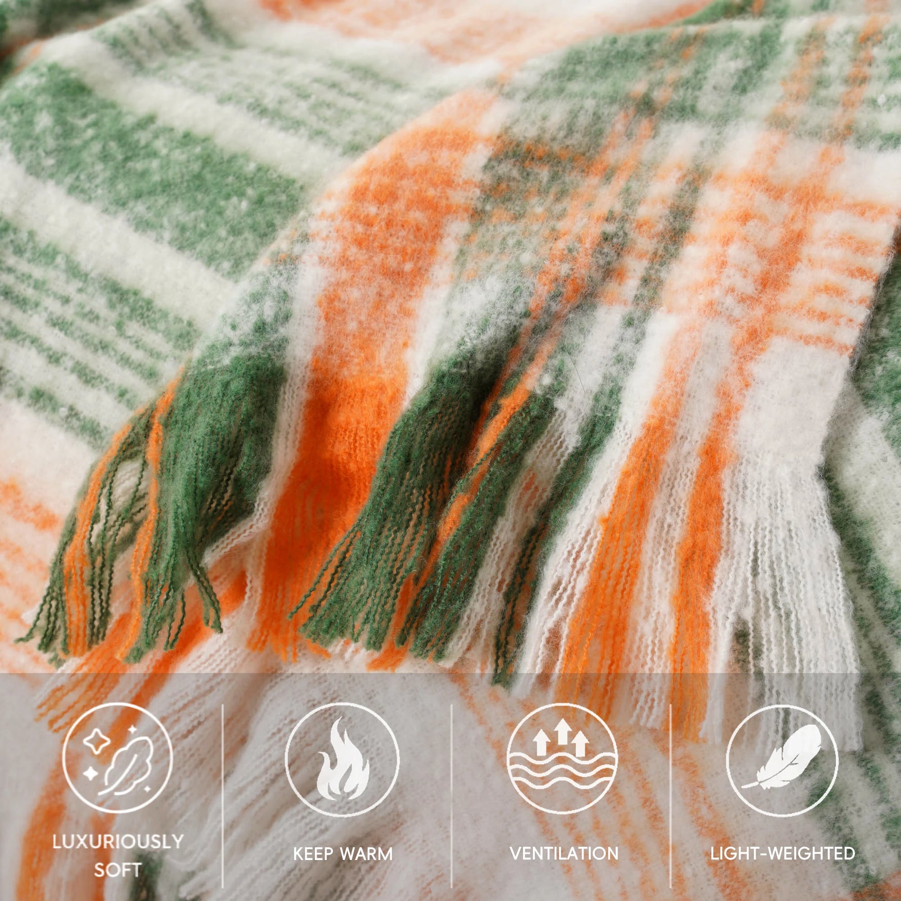 Plaid douillet et multicolore avec un motif vibrant de vert et d'orange, offrant une chaleur et une ventilation appréciables tout en restant léger.