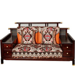 Canapé daybeds en bois massif avec des coussins aux motifs ethniques colorés, offrant un design élégant et confortable pour le salon ou la chambre.