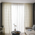 rideau classique brodé motif floral beige gris clair élégant salon chambre fenêtre maison