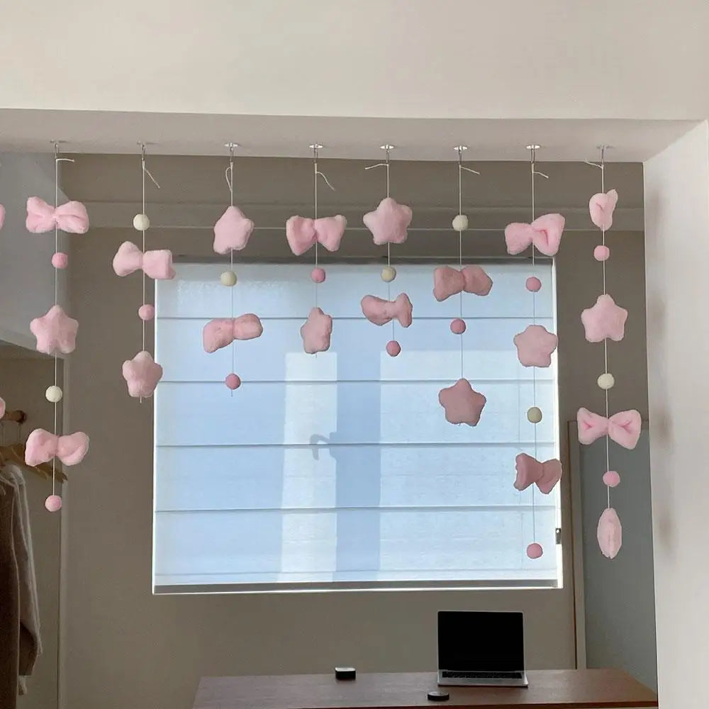 guirlande décorative porte fenêtre rose feutrine bows étoiles enfantin doux transparent fixations filsSuspension