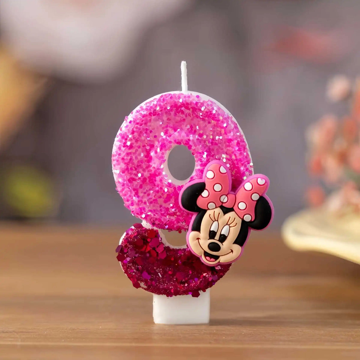 bougies numérotées minnie rose pâle rose brillant blanc paillettes personnages animés opaques thématiques anniversaire
