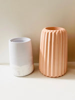 vases silicone rayés blanc gris jaune rose pâle moderne minimaliste