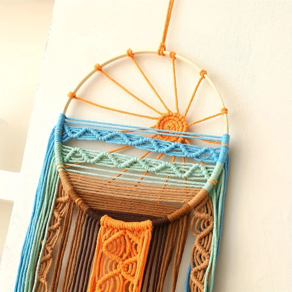 décoration murale bohème dreamcatcher macramé géométrique orange bleu marron artisanal chambre salon