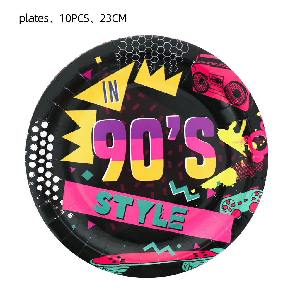 nappe jetable 90s anniversaire graphique cassette audio noir rose jaune bleu festive retrogaming tableDecoration