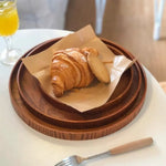 assiettes plates bois marron grain naturel modernes set différentes tailles