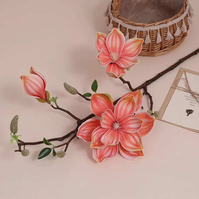 décoration intérieure branche magnolia artificielle fleurs rose blanches naturel salon maison événements