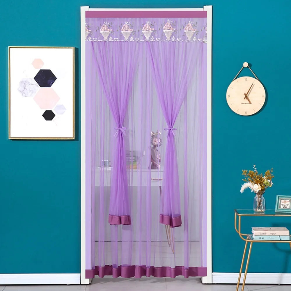 rideau porte décoration floral violet bleu rose blanc plissé brodé frangé translucide autoagrippant