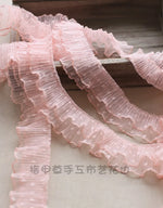 ruban plissé dentelle rose clair blanc mariage décoration élégante polyester texturé légèrement opaque