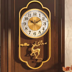 horloge murale moderne ornementée cerf fleurs prunier cadran transparent asiatique décoration