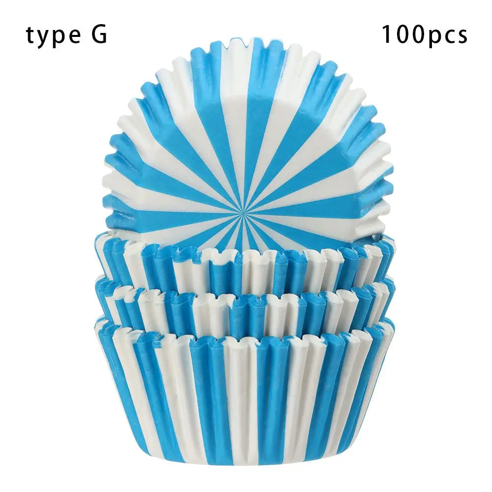 moules cupcakes plastique vert blanc rouge bleu rayures carreaux pois étoiles kiss 100 pièces