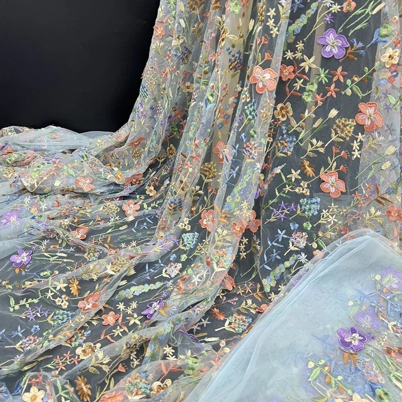 tissu brodé floral semi transparent polyester multi couleurs occasion quotidien tulle 3d embossé trame