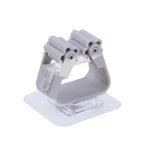 clips fixation adhésifs modernes balais ustensiles cuisine bleu gris blanc pratiques