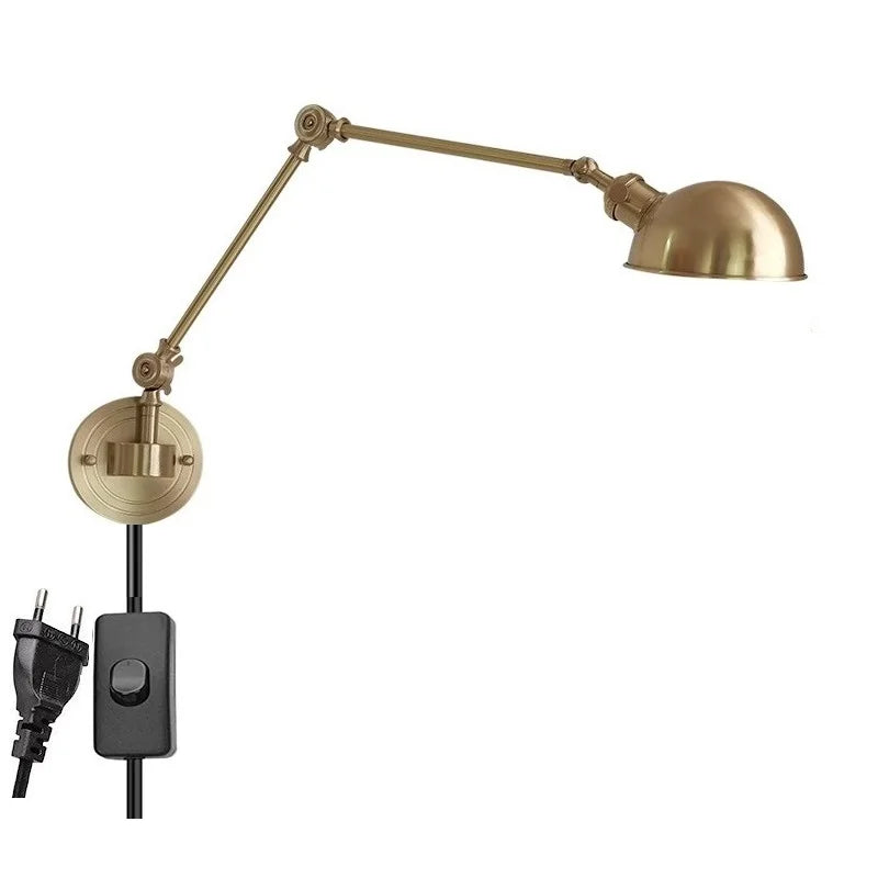 lampe murale industrielle dorée lisse fixée mur interrupteur câble électrique moderne cuisine chambre