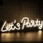 enseigne lumineuse led transparente moderne décoration intérieure party rose bleu jaune graphique câble usb
