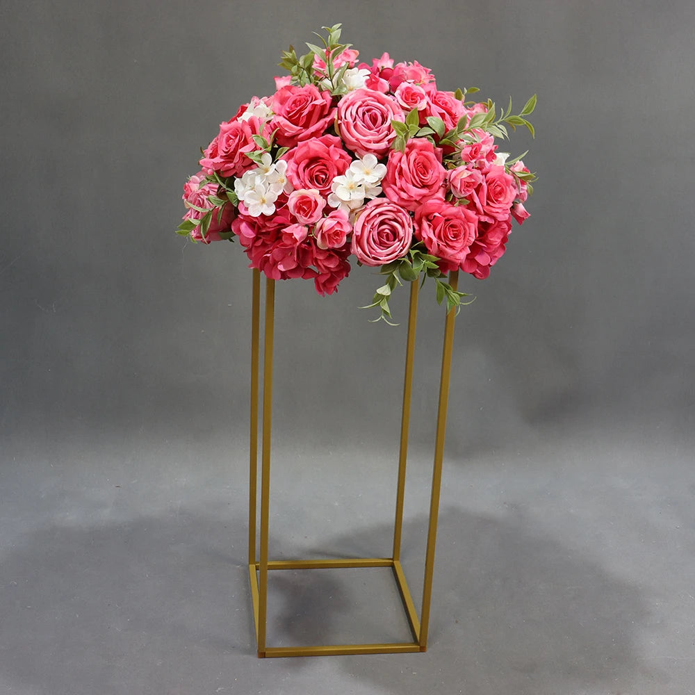 supports fleurs dorés modernes décoration mariage événements élégants multifonctions vases présentoirs gâteaux pieds lampe