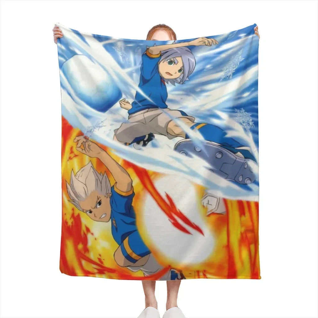 couverture polaire dessin animé personnages action bleu gris blanc moderne chambre maison voyage