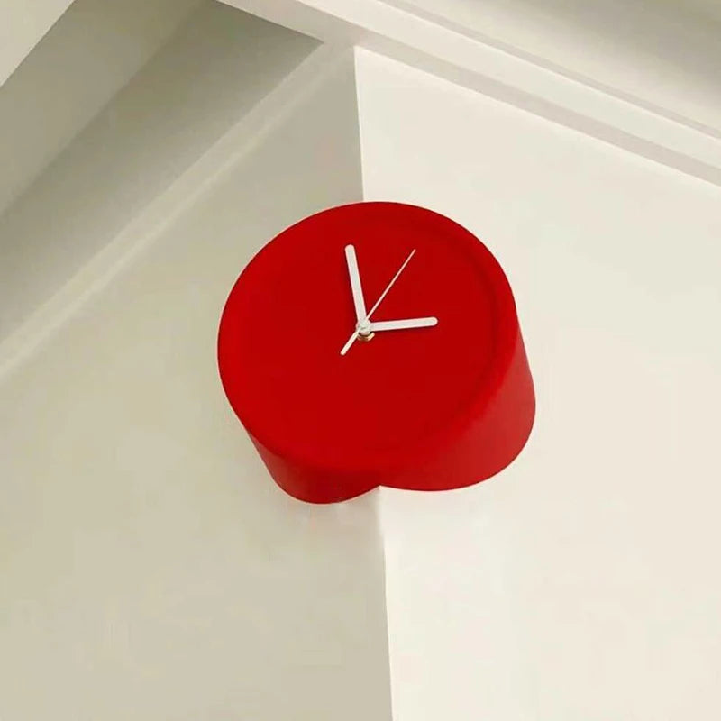 horloge murale moderne minimaliste rouge blanche gris bleu jaune visage unique aiguille silencieuse salon