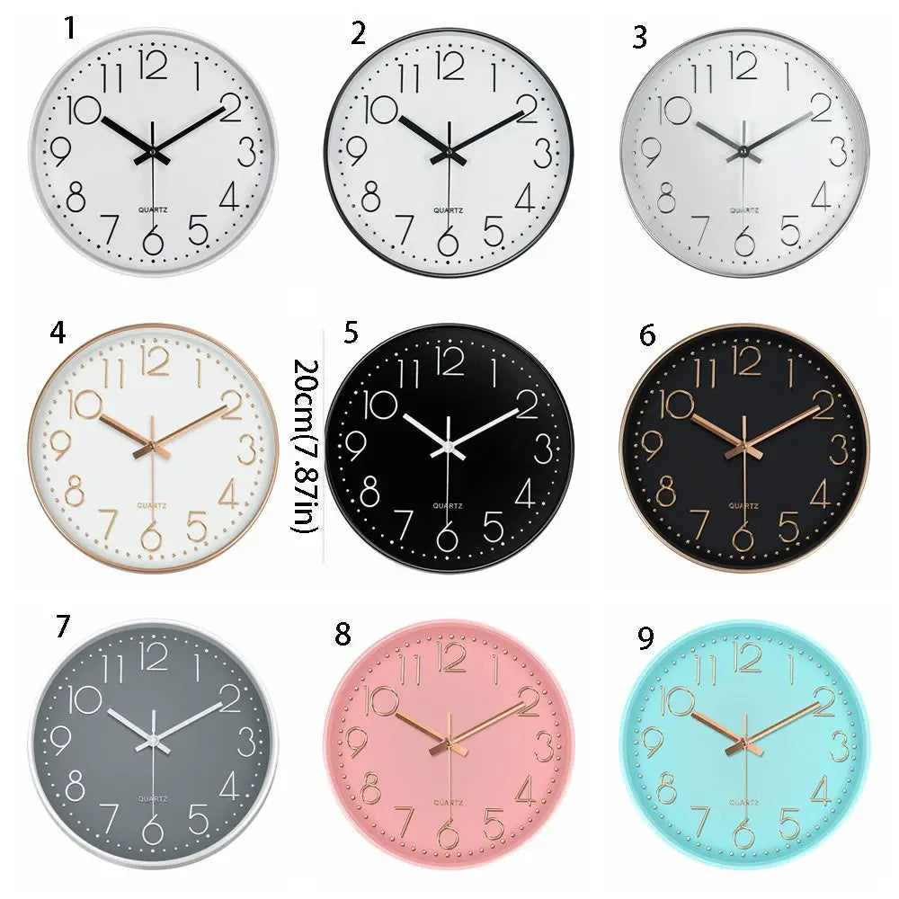 horloge murale cadre doré aiguilles noires numéros blancs moderne chambre coucher
