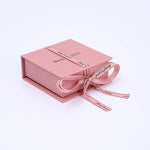 colliers bracelets bijoux velours noir classique vert rouge blanc porte bijoux organizer emballage