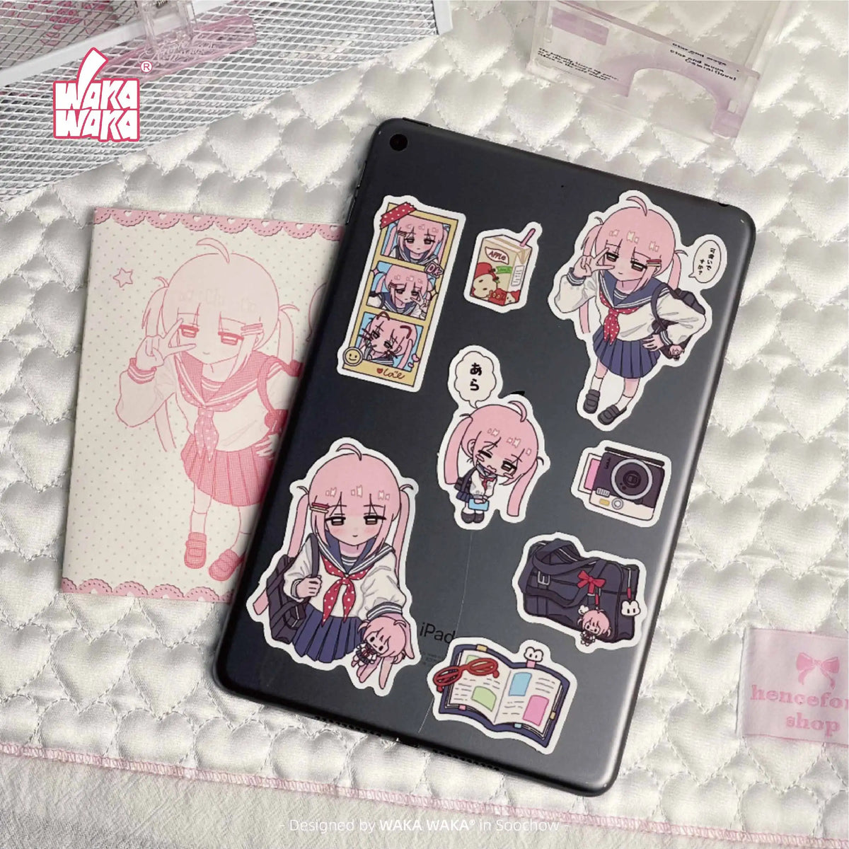 stickers kawaii dessins animés personnages desserts rose blanc gris noir opaques téléphone bagages moto