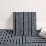 tapis auto adhésifs gris foncé rayures verticales moderne 30x30cm amovibles sol