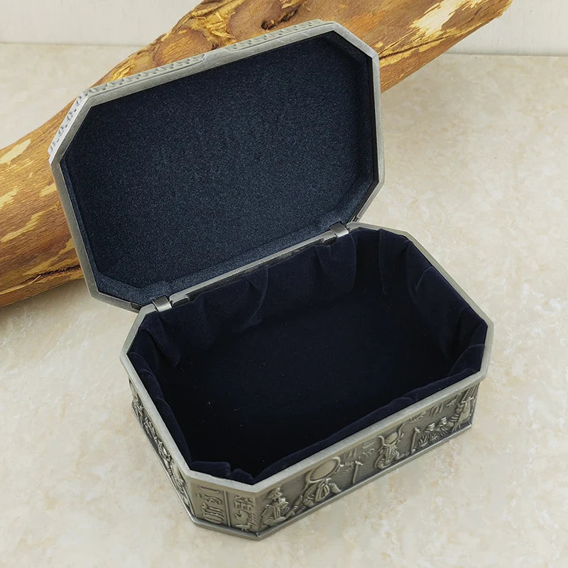 boîte bijoux égyptienne motifs anciens velours bleu intérieur artisanal rétro