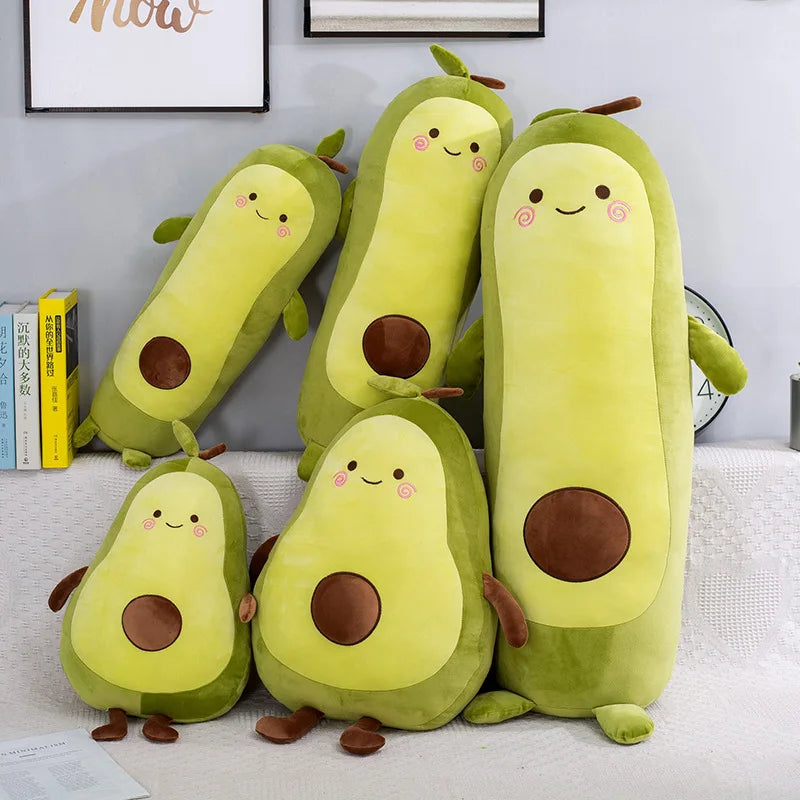 peluche avocat souriant mignon cartoon vert brun lit chambre décoration intérieure française enfants chambre