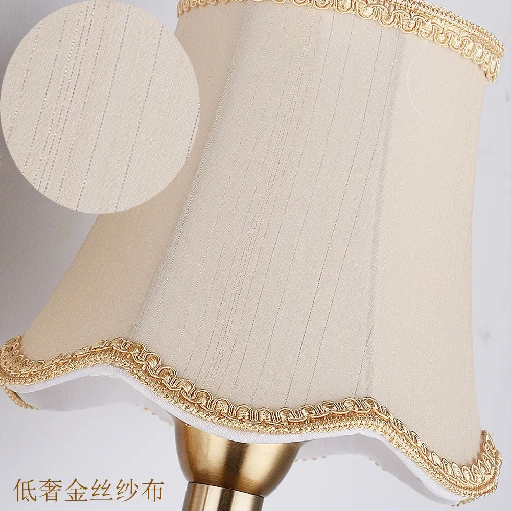 applique murale deux lumières or décor floréal abat jour tissu texturé classique fixée mur
