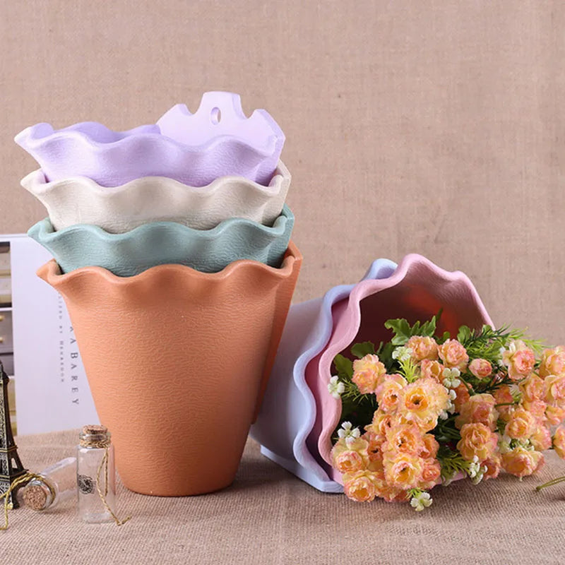 cache pot moderne fleurs artificielles texture cuir vert pastel rose orangé bleu crochets métalliquesintérieurextérieurdecoratifplastiquebeige